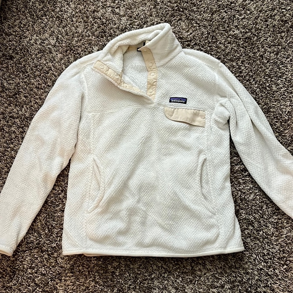 Patagonia fleece pullover